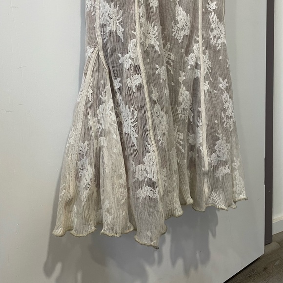 House of CB Delilah Vintage Cream Maxi Dress *bigger cup* - Picture 9 of 10